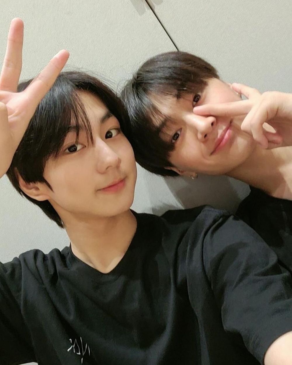 網票選「最有火花」韓團隊內組合TOP7！小娟&雨琦太愛吵架被稱「湯姆與傑利」，然竣&秀彬「哥哥Line」人氣超高-15