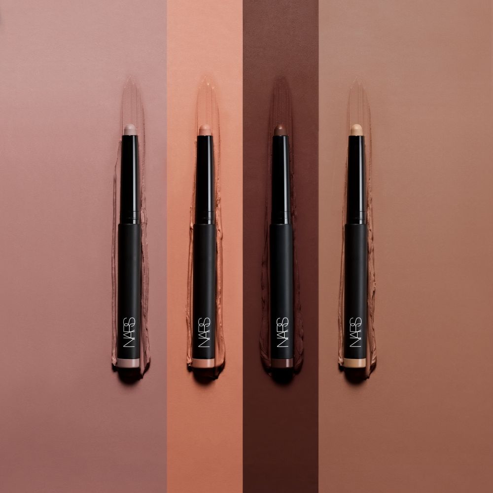 2024夏限定眼影盤登場！NARS「清冷奶茶色選」創新質地眼影筆、絲滑奶霧、一抹溫柔眼神完成！-7