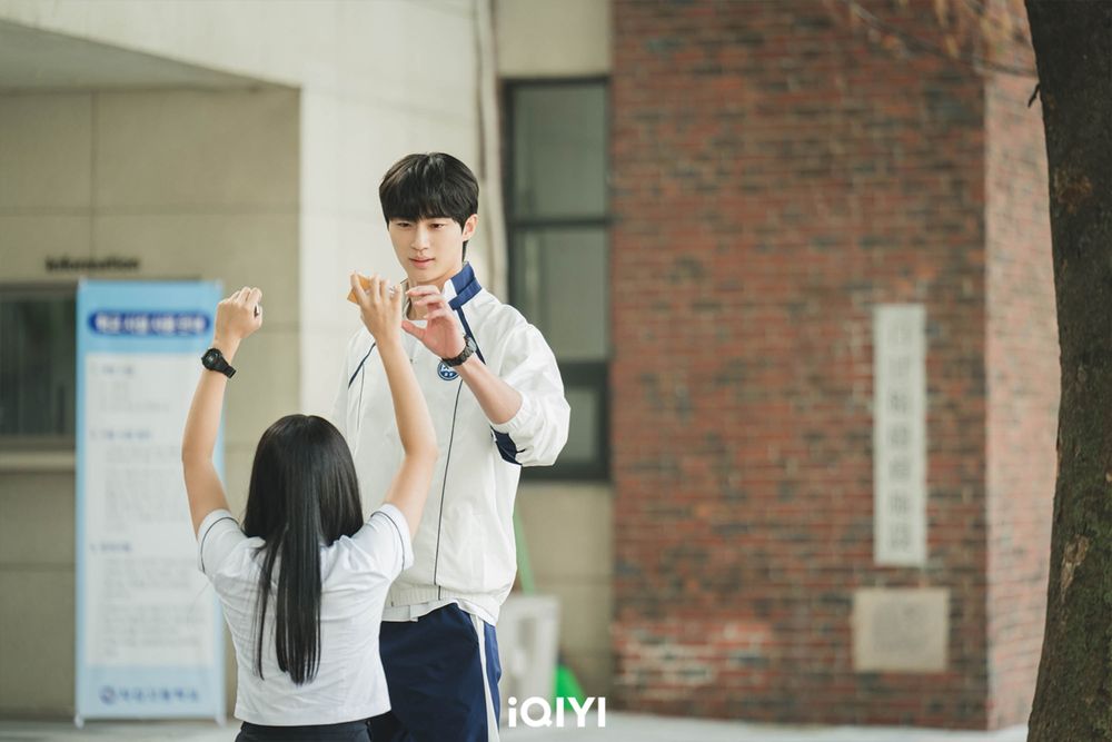 《背著善宰跑》邊佑錫「時空穿越手錶」台灣買得到！希望戴上就能一秒到善宰身邊～-3