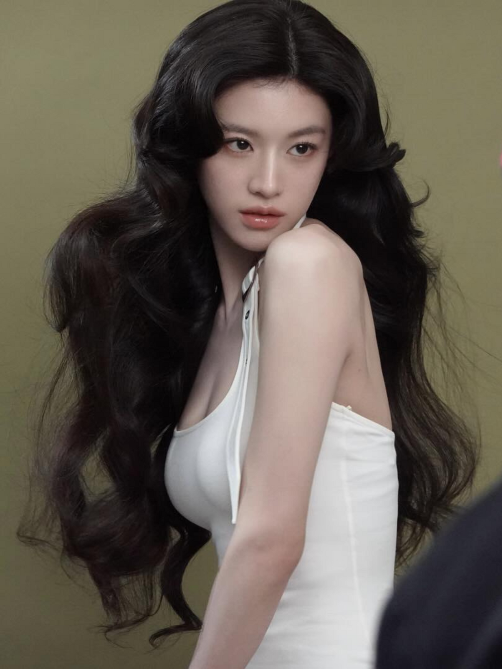 畫報妖精晉級演技賞新人演員！高允貞狂掃美妝廣告，最有價值AI臉孔、韓國保養代言半數被她搶走！-5