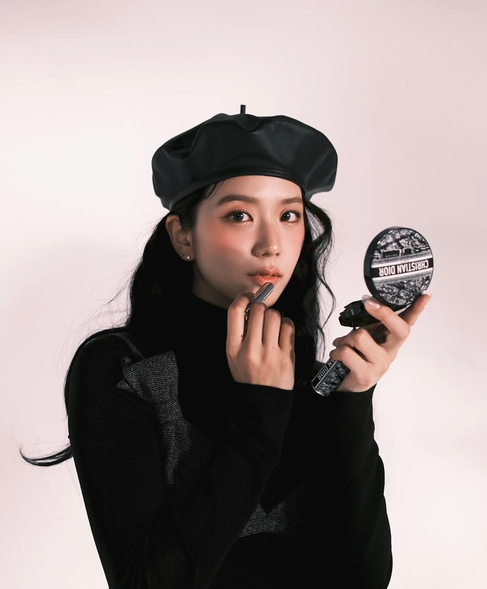 2024奧運概念彩妝推薦！迪奧巴黎限定秋彩美翻天，口紅上居然有地圖浮雕？！-11