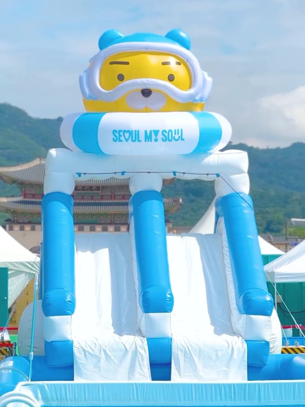 巨型萊恩回來了！KakaoFriends夏日水樂園限時在「首爾這裡」登場、萊恩滑水道萌翻必打卡！-3