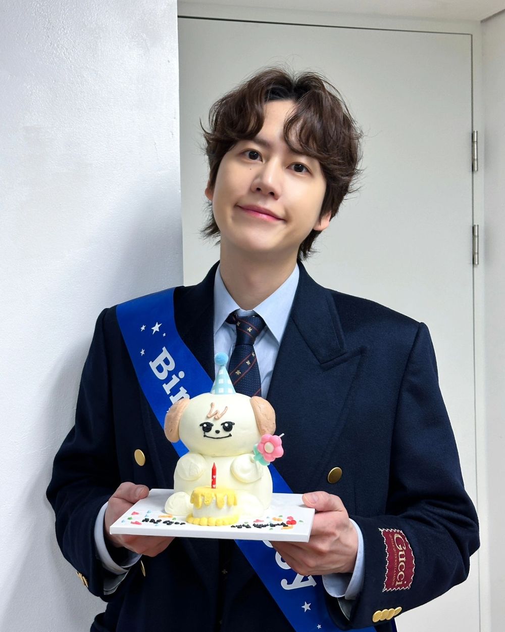 韓網熱議7位高學歷學霸偶像！雨琦學生時期成績超驚人，車銀優、RM會說4國語言！-13