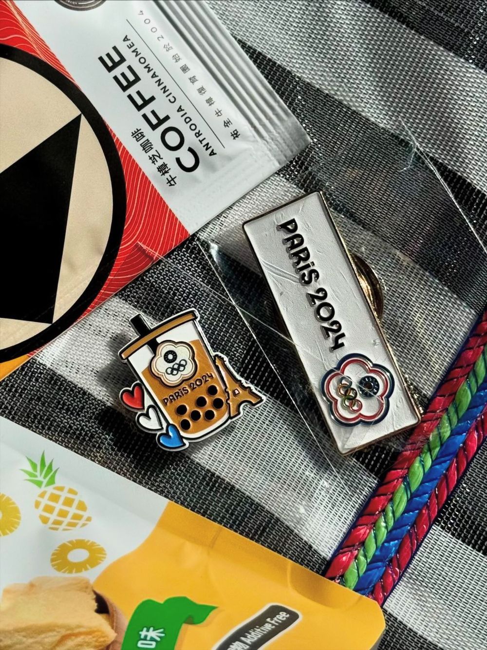 各國選手都搶著要交換！2024巴黎奧運中華隊「珍奶徽章」超可愛！一般人也可以免費獲得！-11