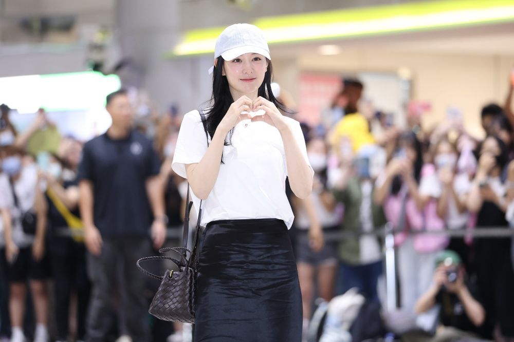 2024 Lyst品牌排行TOP10大風吹！Miu Miu跌落神壇、這品牌竟衝到第一名？！-12