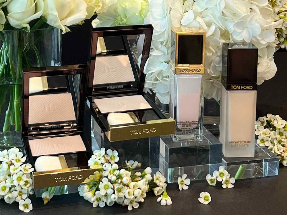 小紅書零負評「粉餅界王家衛」！TOM FORD「神仙柔焦粉餅」，菱格紋精品壓線＋柔軟絲滑觸感，打造霧中帶光濾鏡美肌！-3