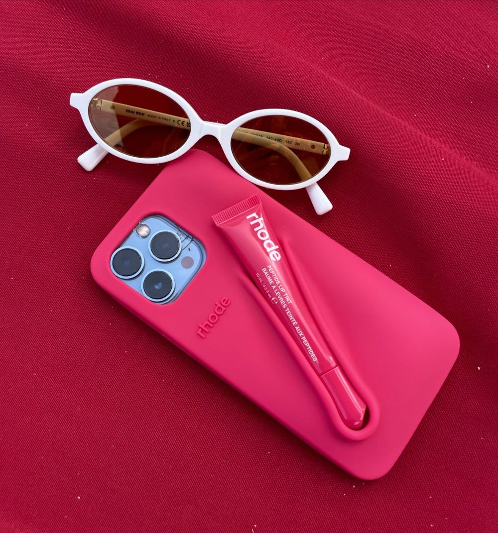 連張員瑛都淪陷！彩妝吊飾配件盤點，韓妞瘋潤唇膏戒指、布丁霜包包掛飾，代購爆單IG爆紅唇蜜手機殼！-9