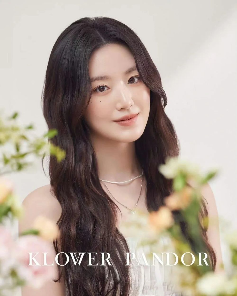 衣錦還鄉最佳代表！舒華再接台灣美妝代言，形象廣告美出新高度、必入手同款香水！-2