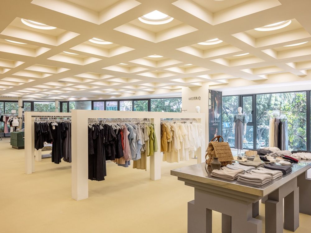 UR LIVING台中大隆店根本博物館等級！衣服、咖啡廳、運動教室....整棟品牌導覽！-5