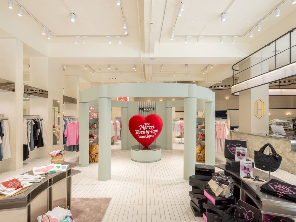 UR LIVING台中大隆店根本博物館等級！衣服、咖啡廳、運動教室....整棟品牌導覽！-4