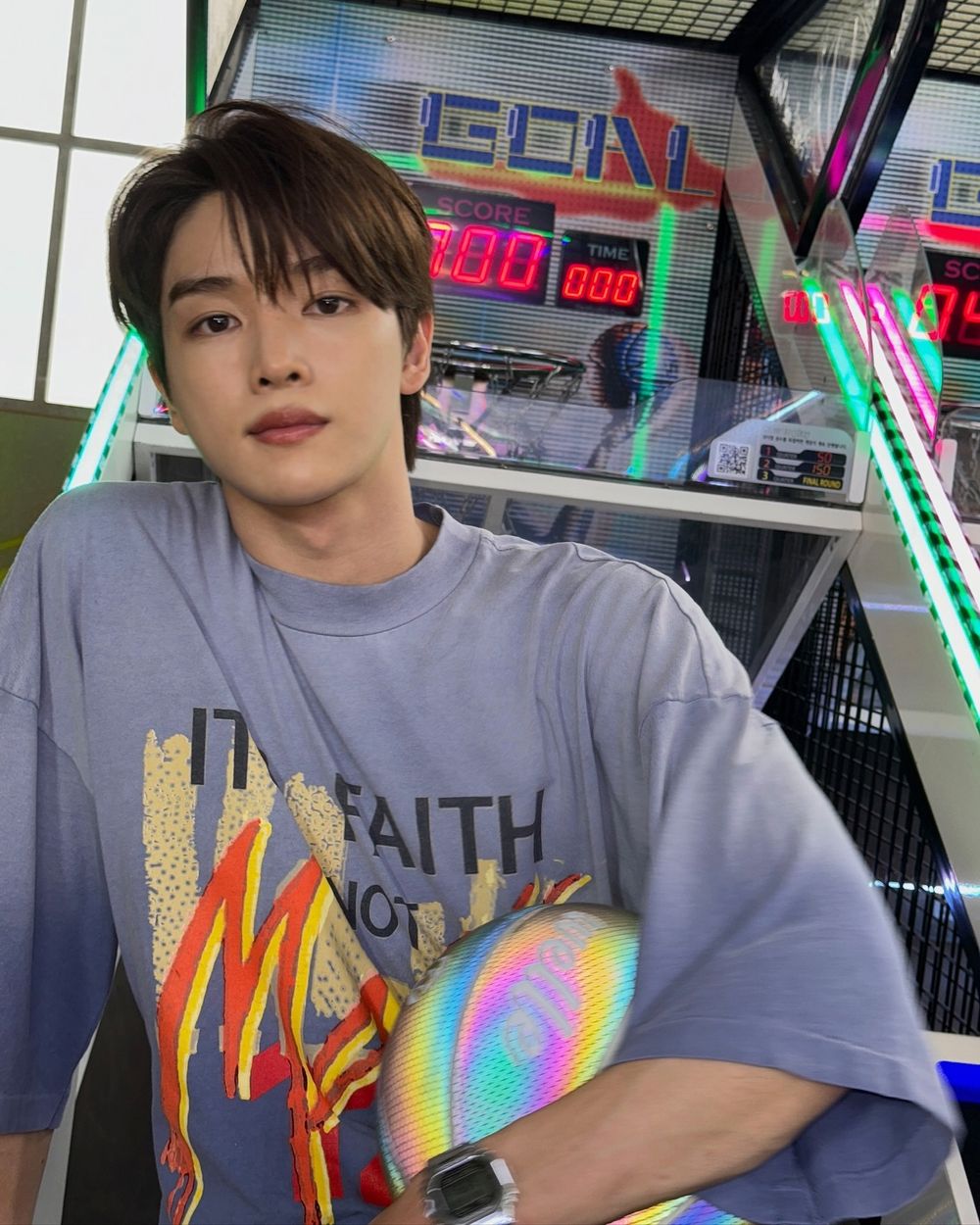 韓網熱議6位最有男友感的韓國偶像！珉奎、昇玟「大狗狗」笑容太有魅力，秀彬全網公認的「男友照之神」-9