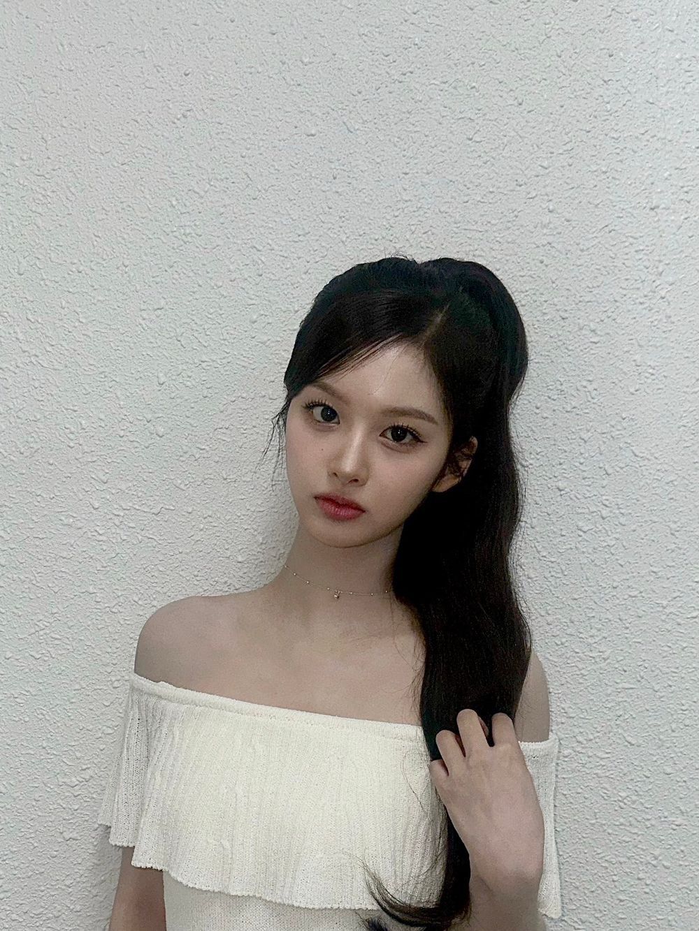 韓網熱議7位「小鹿相」女偶像！Leeseo、薇娟清純美貌太動人，Sullyoon成四代女團顏值TOP！-5