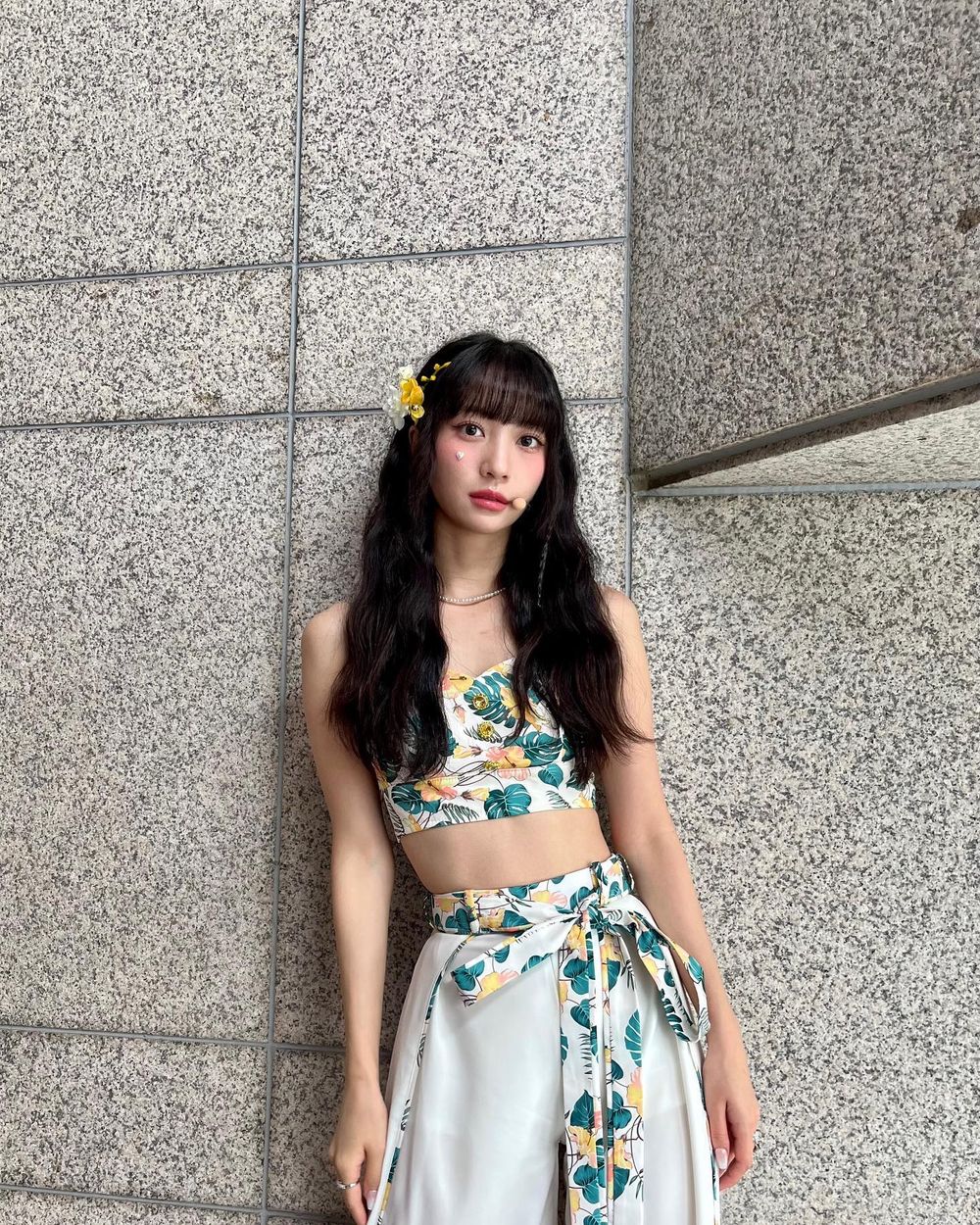 韓網熱議7位「小鹿相」女偶像！Leeseo、薇娟清純美貌太動人，Sullyoon成四代女團顏值TOP！-12