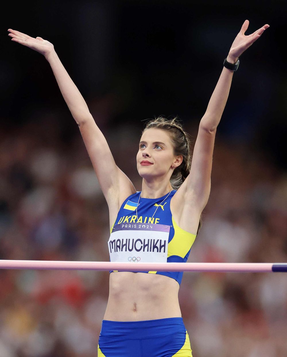 巴黎奧運「美到像AI」的美女運動員！跳高女神宛如真人版睡美人，匈牙利女劍客獲封奧運最美！-5