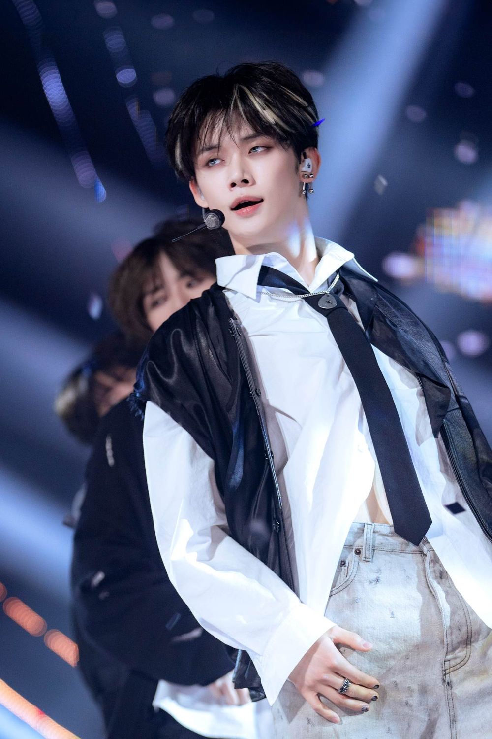 韓網票選最強「表情匠人」男偶像TOP7！然竣、Felix氣場超強，Hoshi秒殺全場，冠軍有掀翻舞台的本事！-7