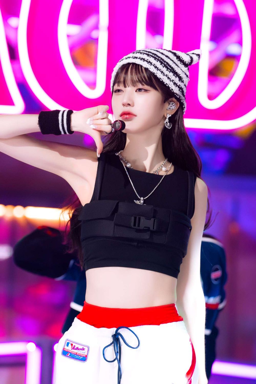 韓網票選最強「表情匠人」女偶像TOP7！Momo、Karina舞台表現太搶眼，張員瑛果然是天生偶像！-14