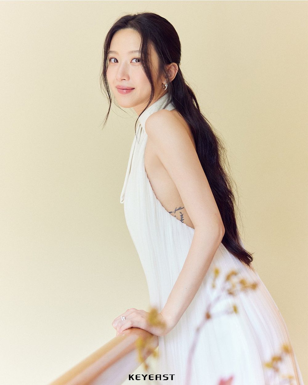 她們的刺青好好看～韓國女星身上刺青曝光！雨琦背上柯基超可愛、JISOO刺在這位置？！-1