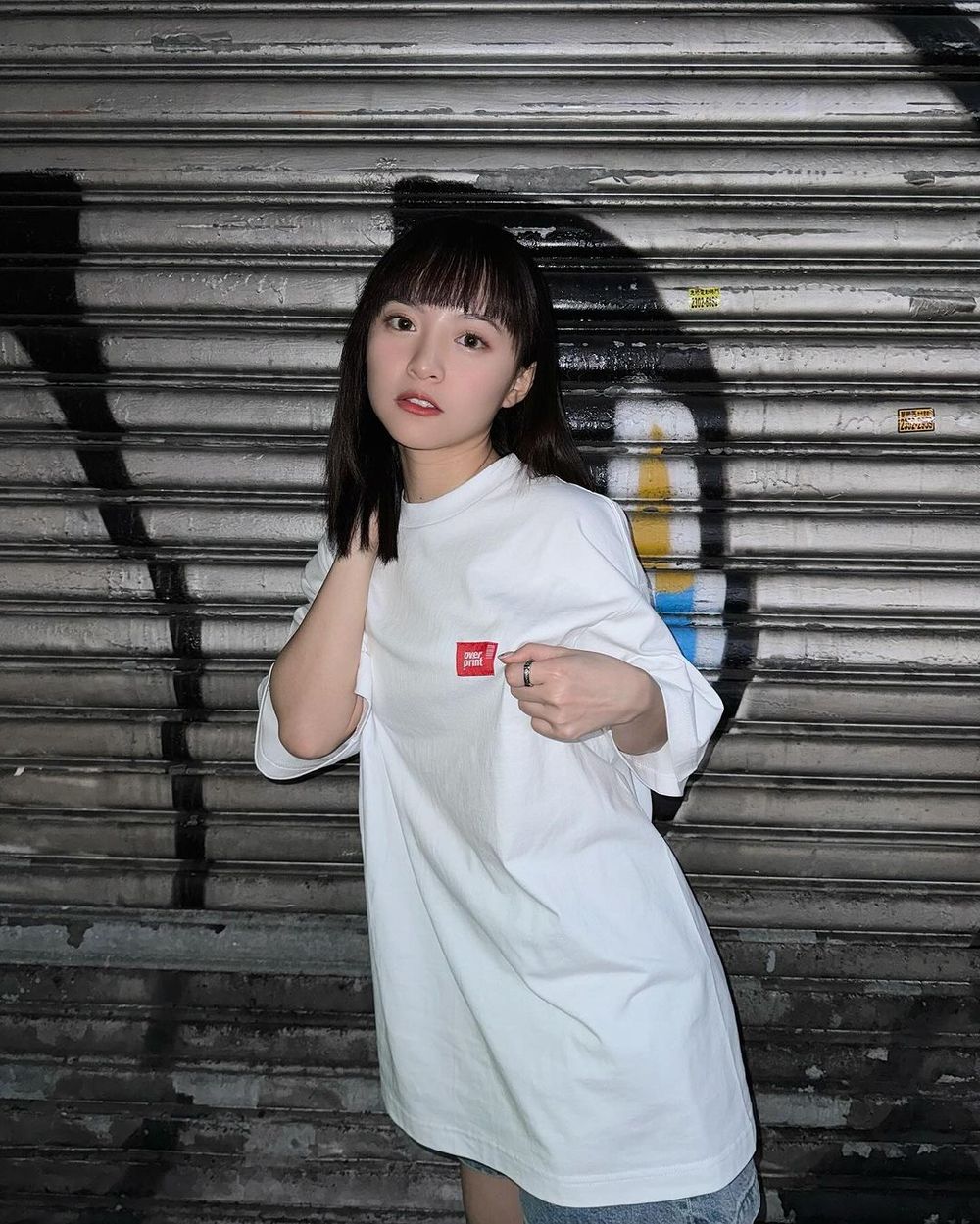 王齊麟女友陳詩媛好可愛！是樂天啦啦隊、還是女團出身？！被強制接機超甜互動曝光！-6