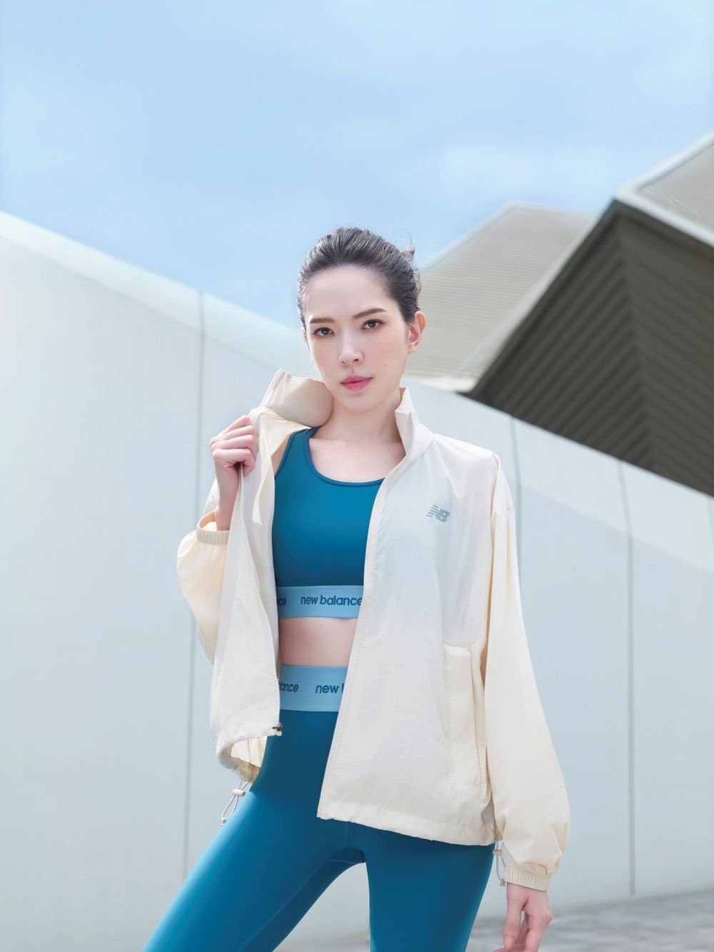 這雙NB厚底球鞋超爆可愛！New Balance全新「雲朵棉花糖」運動鞋，一穿直接增高五公分！-5