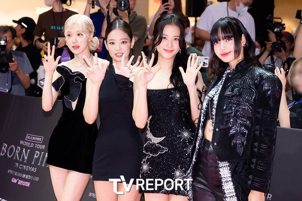 時隔11個月BLACKPINK首次公開合體！芭比Lisa回來了～四閨女狀態好到誇張！-1