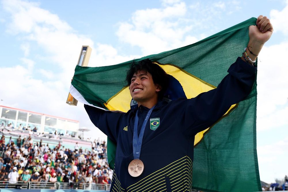 日系偶像選手爆紅！23歲巴西滑板手Augusto Akio巴黎奧運勇奪銅牌，領獎笑容融化一票日本少女心！-6