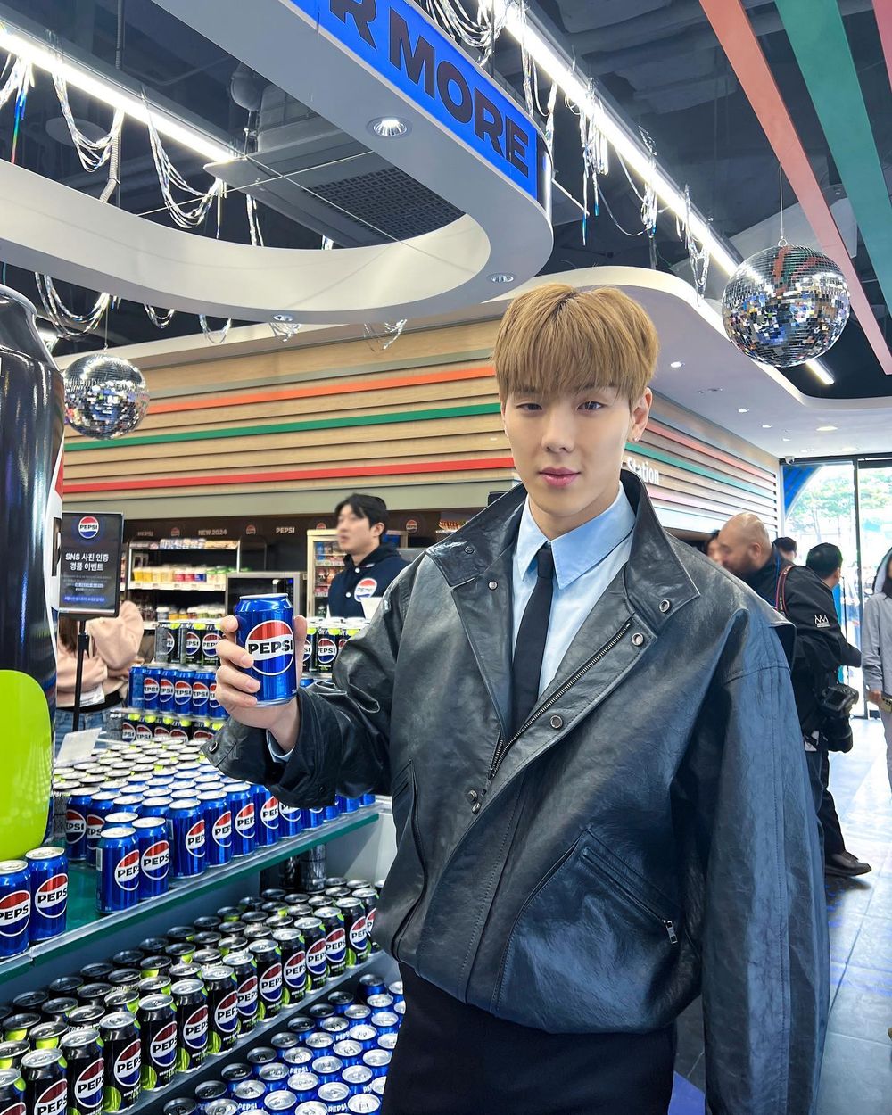 韓網熱議6位「大食怪」韓國偶像！Karina、珉奎食量大到團員嚇傻，全網公認最強大胃王是他！-12