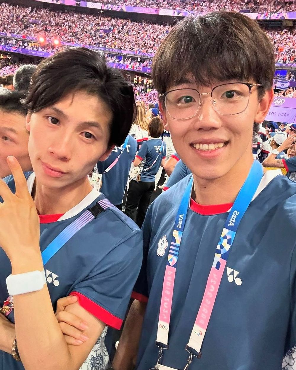 巴黎奧運閉幕式太感人！「世界拳后」林郁婷、楊俊瀚共任掌旗官！人群中一眼看見台灣之光！-5
