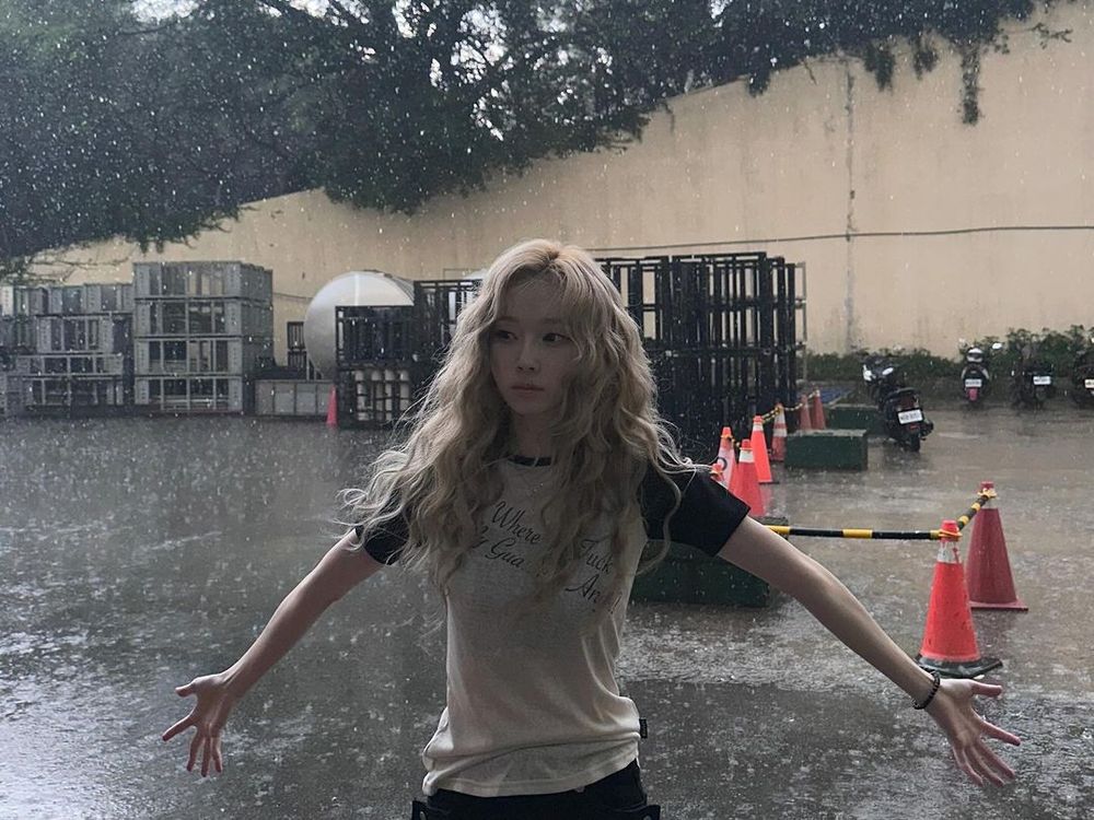 aespa來台狂發文！Winter台北暴雨喝珍煮丹、Karina還去美麗華搭摩天輪！-8