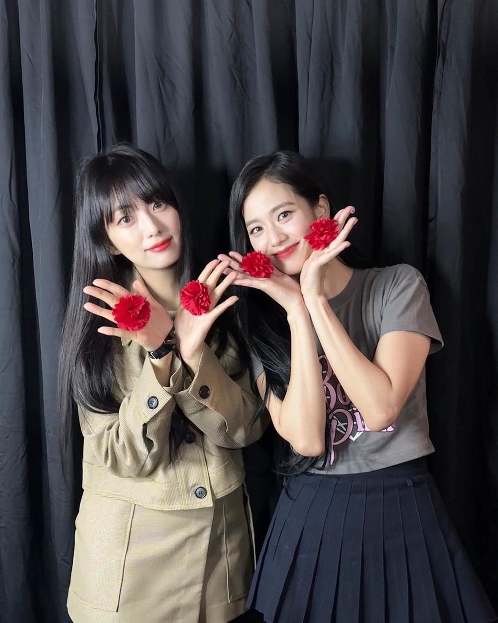 韓國6對「高顏值姊妹花」盤點！Jisoo親姐美貌有得拚、Rosé姊姊竟是美女律師！？-1