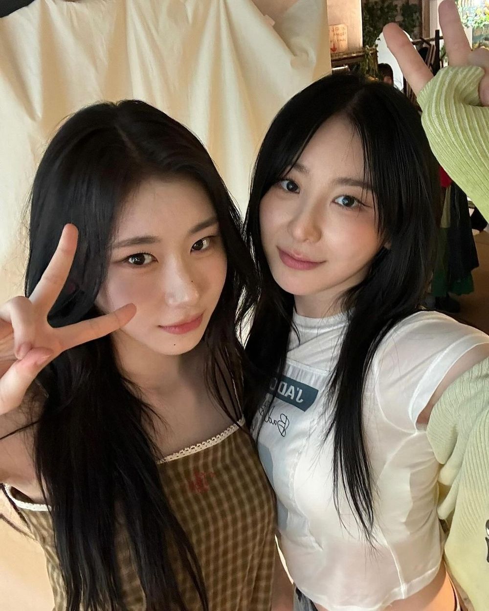 韓國6對「高顏值姊妹花」盤點！Jisoo親姐美貌有得拚、Rosé姊姊竟是美女律師！？-12