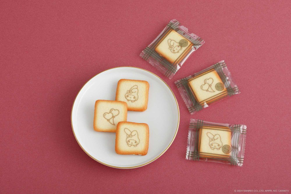 2024最新日本旅遊必買伴手禮！三麗鷗超可愛「Hello Kitty、布丁狗」6款圖案鐵盒餅乾這天開賣！-2