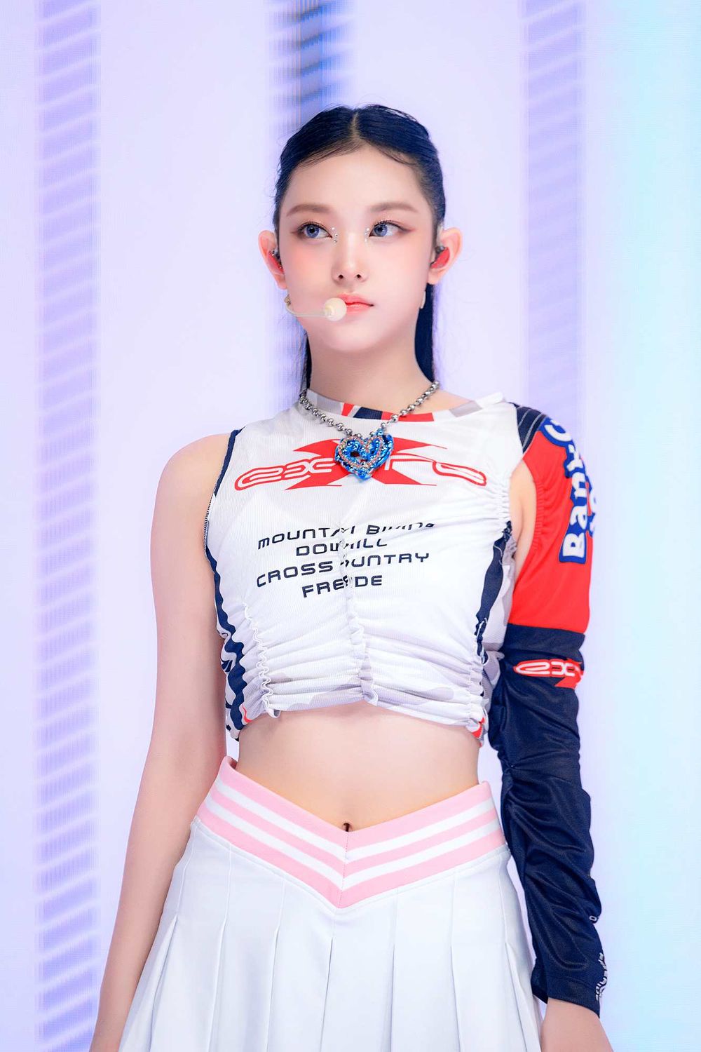 韓網公認7位「冰山美人」女偶像！Asa意外反差感十足，Karina、Haerin高冷氣質超強！-11