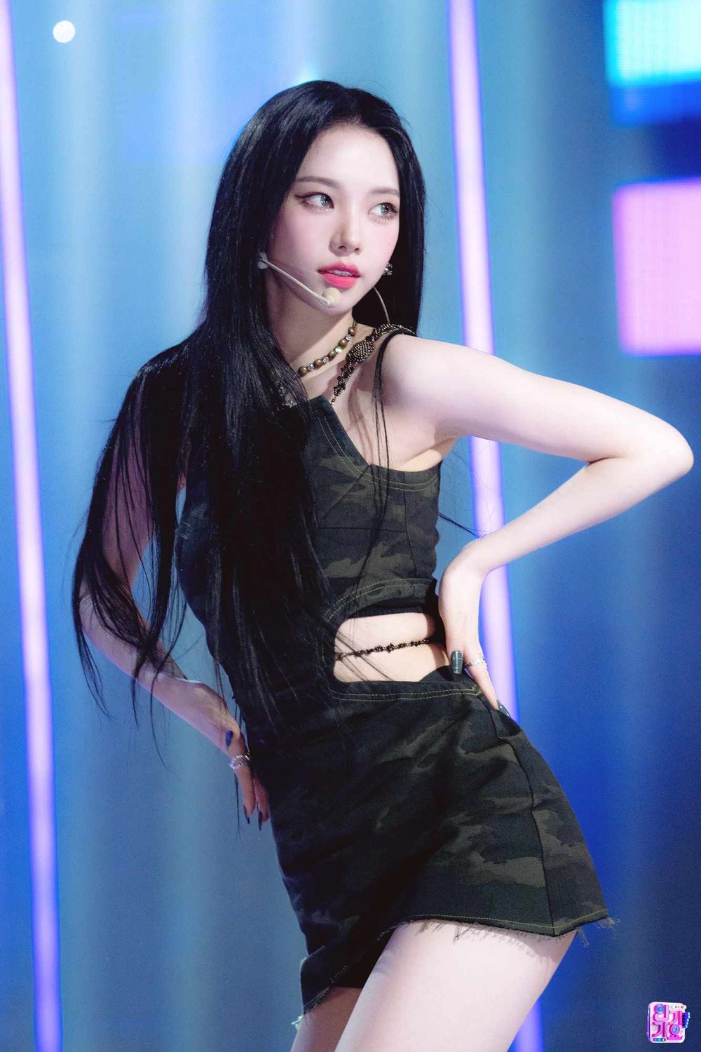 韓網公認7位「冰山美人」女偶像！Asa意外反差感十足，Karina、Haerin高冷氣質超強！-14