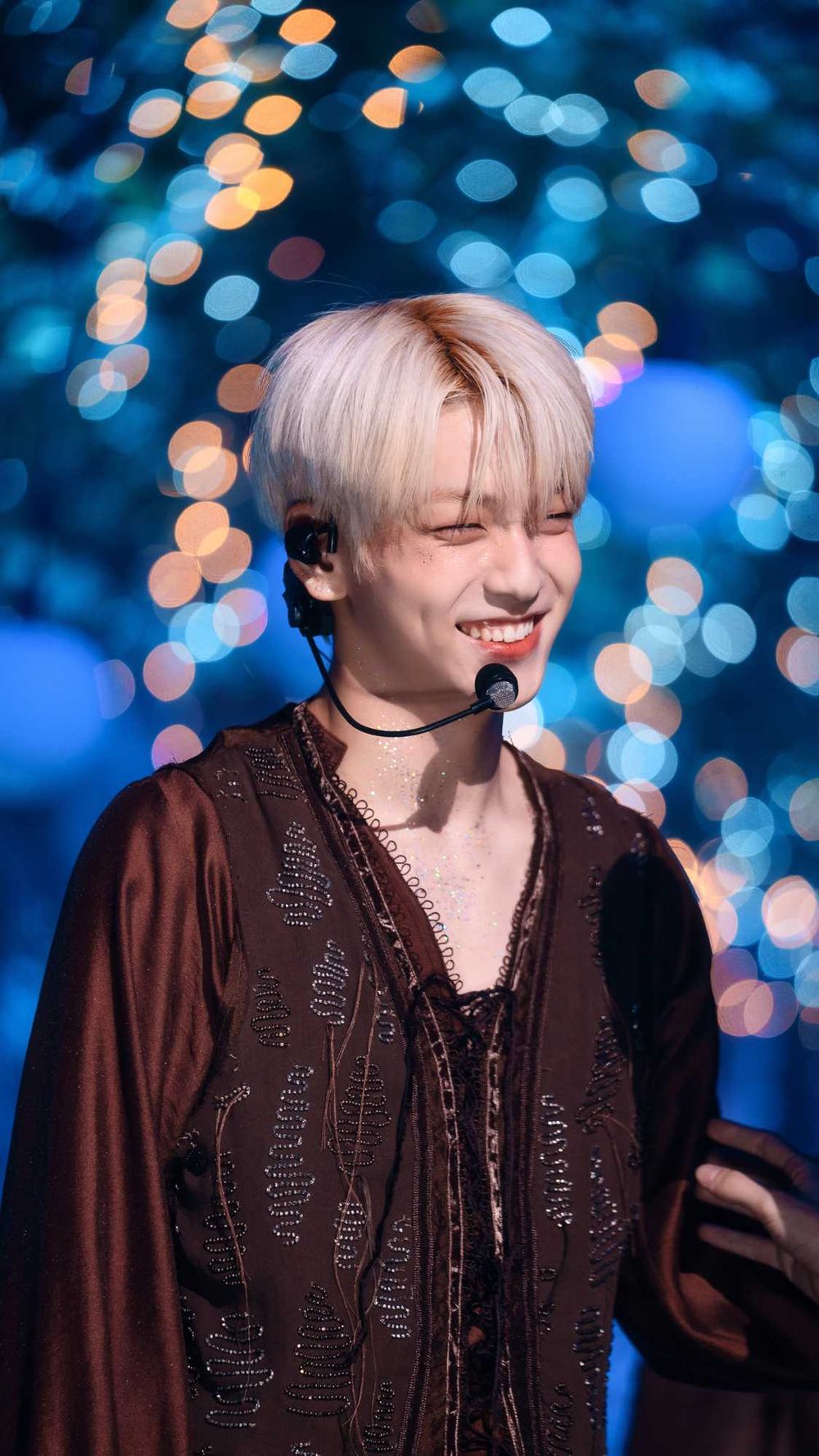 韓網熱議7位「酒窩男神」偶像！秀彬、I.N笑容太迷人，S.COUPS深邃酒窩讓人想戳！-3