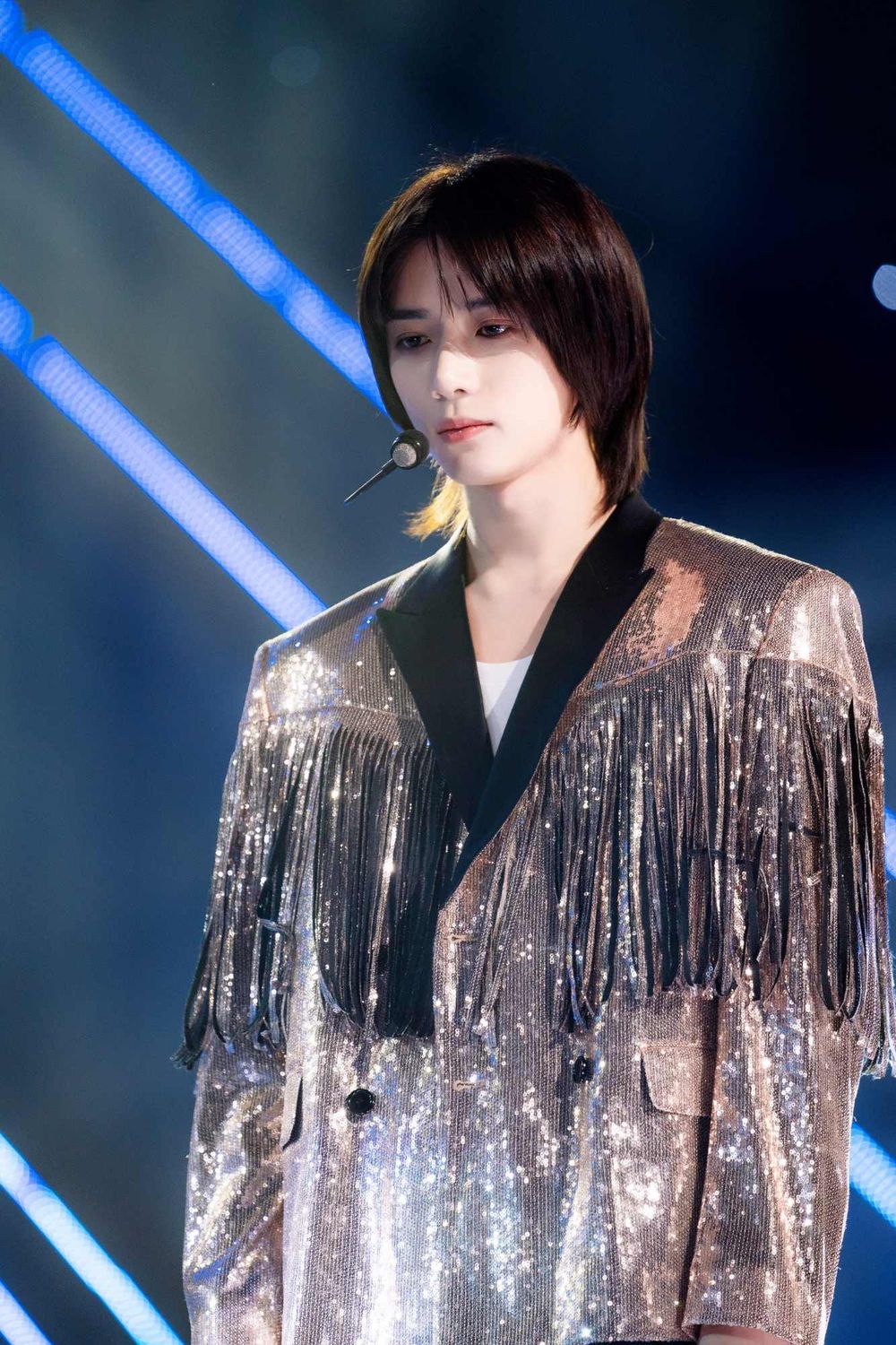 韓網公認6位具有「王子相」的男團偶像！杋圭、淨漢花美男貴族感爆發，成訓根本就是「冰上王子」！-3