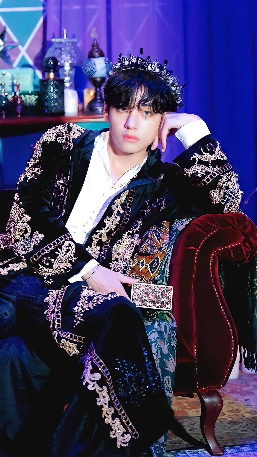 韓網公認6位具有「王子相」的男團偶像！杋圭、淨漢花美男貴族感爆發，成訓根本就是「冰上王子」！-6