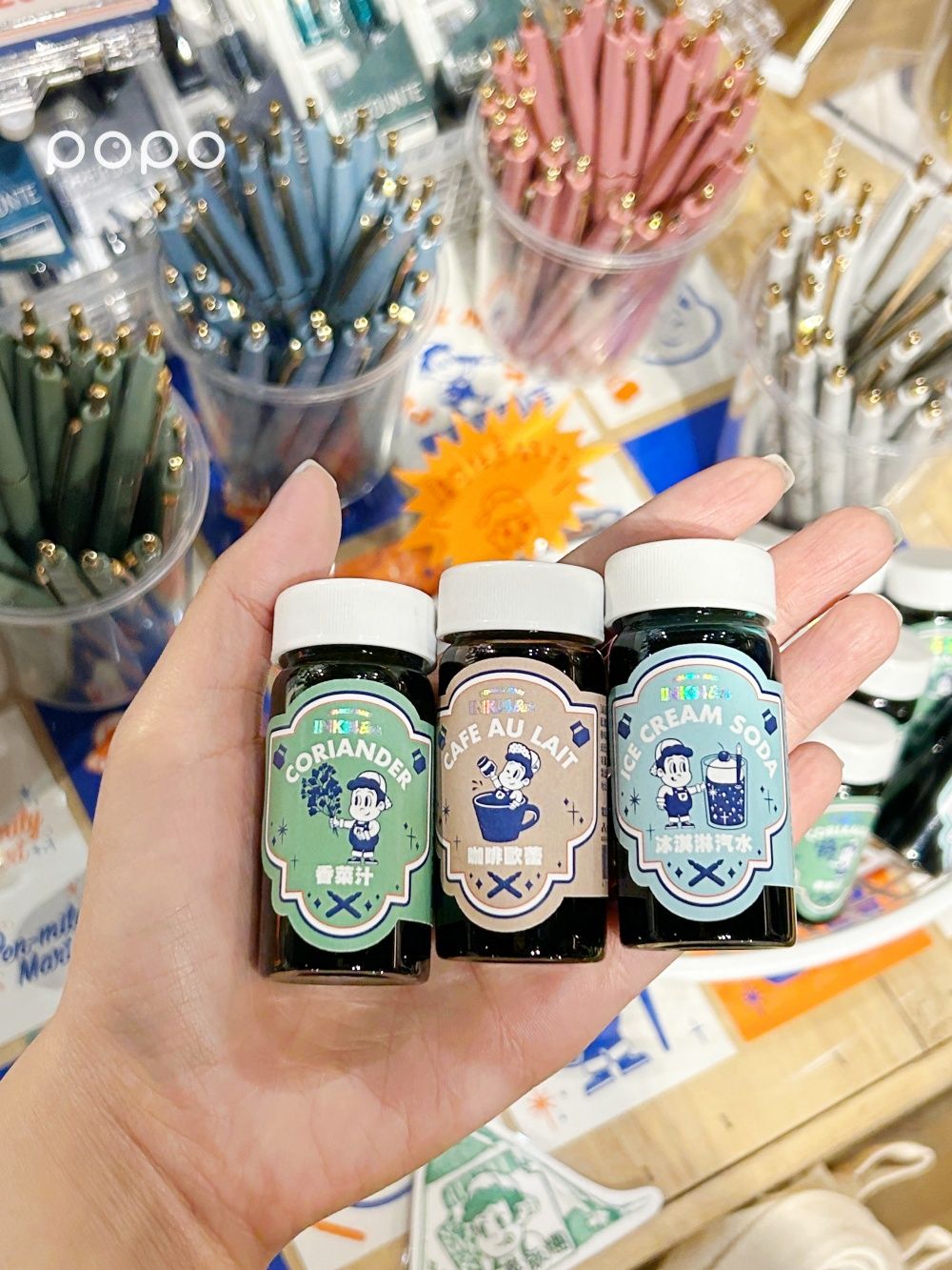 松菸誠品「書寫便利店」特展來了！珍珠奶茶墨水、超Q貓掌玻璃筆⋯手帳控準備買到剁手！-10