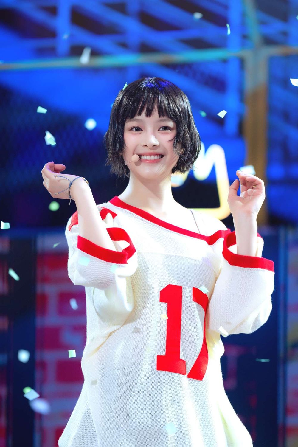 韓網公認7位實力超強的外國偶像成員！Felix團內ACE擔當，Minnie韓團首位外國主唱！-10