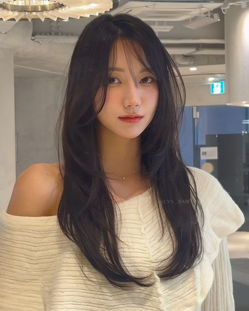 2024韓國女團同款中長髮圖鑑！雨琦、Pharita命定小臉髮型，李沅禧蛻變純欲小女人！-17