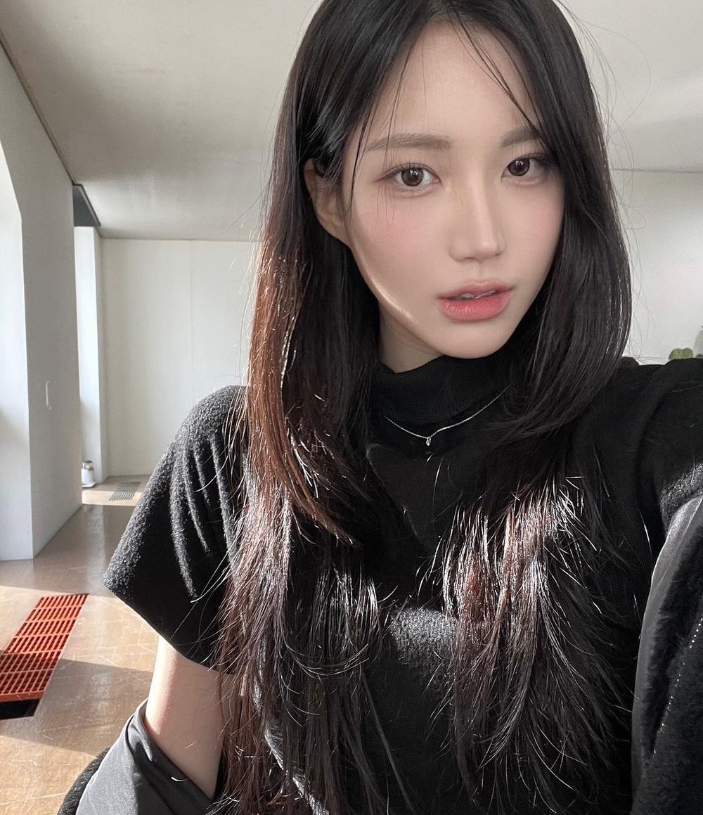 2024韓國女團同款中長髮圖鑑！雨琦、Pharita命定小臉髮型，李沅禧蛻變純欲小女人！-16