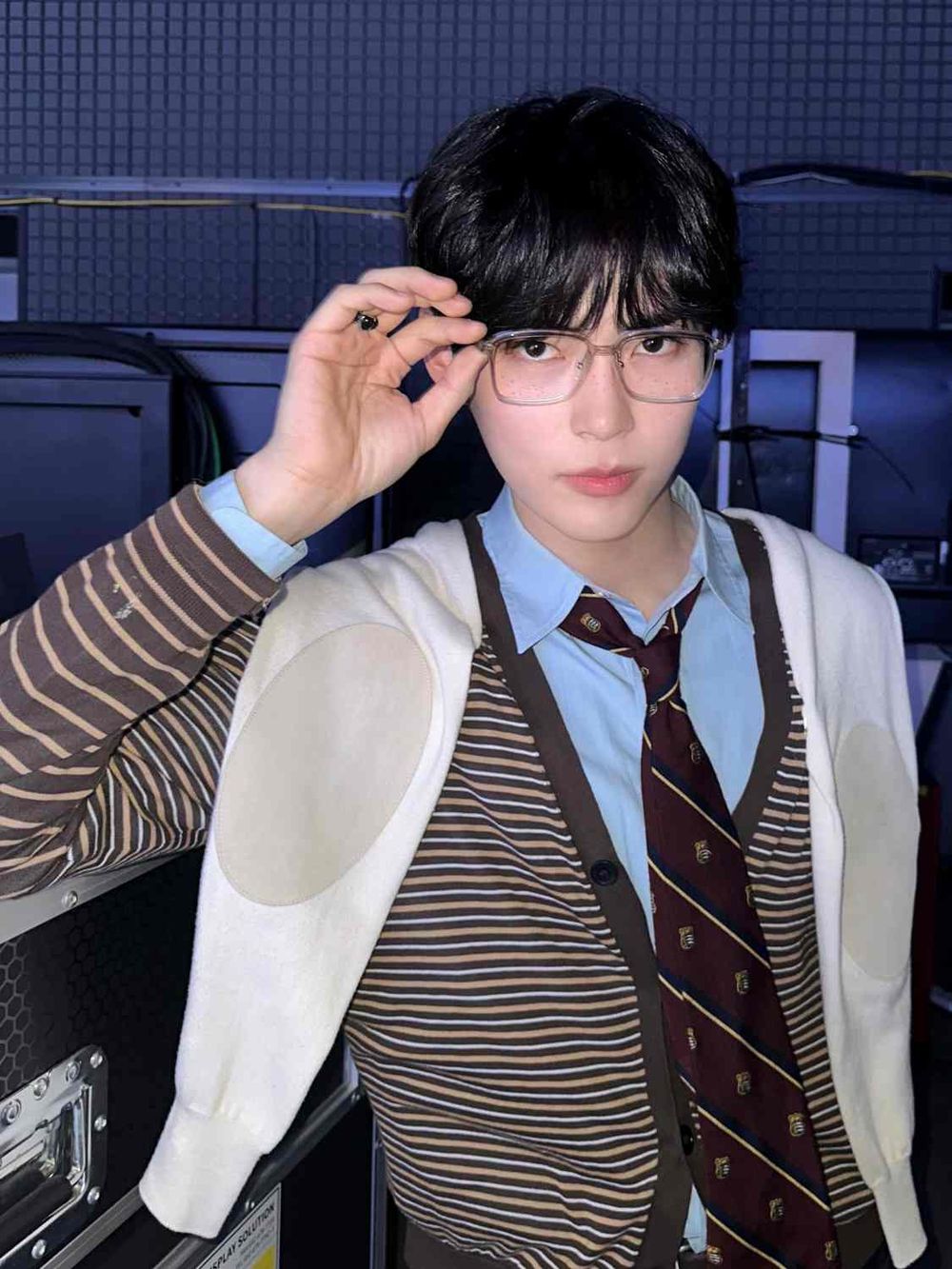 韓網票選最帥「眼鏡美男」偶像TOP7！I.N、圓佑眼鏡造型難以抵擋，秀彬「初戀學長」超帥，冠軍果然是他！-5