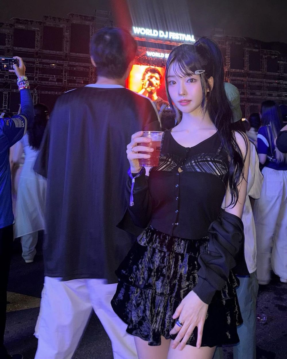 Netflix《激讚網紅》果汁世妍年賺30億？！張員瑛＋卡寶綜合體「IG私服S曲線」超狂！-9