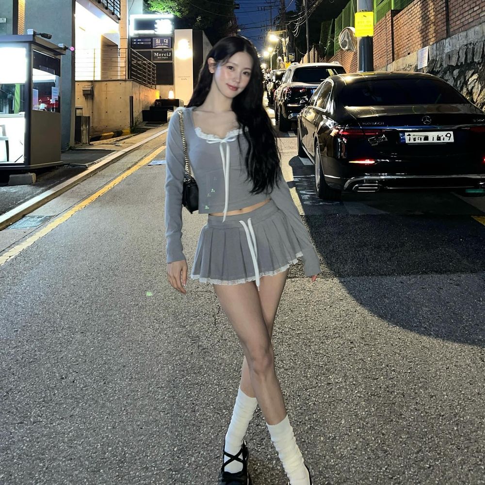 比鉛筆腿更美？韓國6位擁有「酒杯腿」女偶像！Jisoo、子瑜腰臀比根本非人類！-18