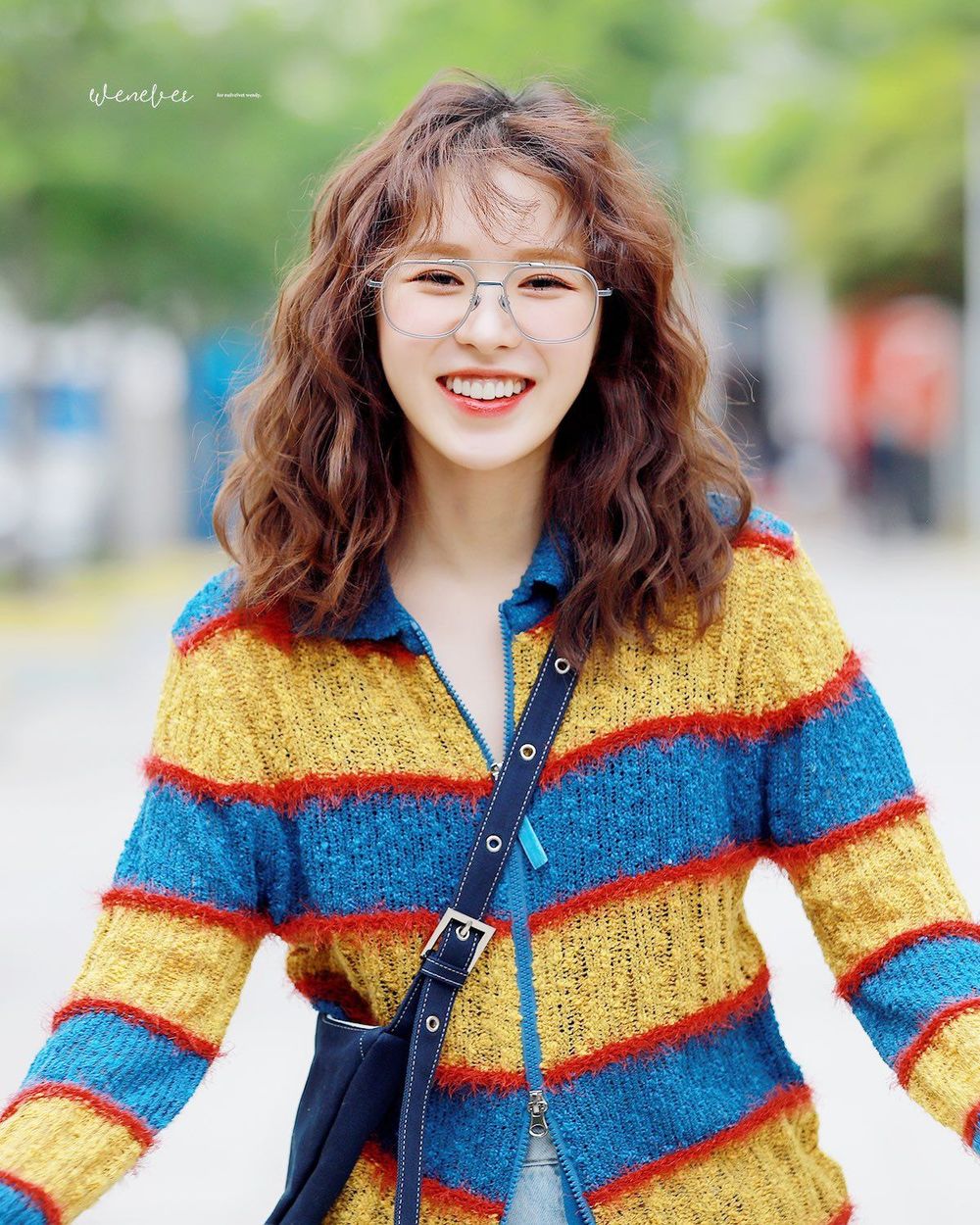 韓網熱議6位最適合「羊毛捲」的女偶像！Danielle混血臉完美駕馭，雨琦、Winter慵懶感十足！-4