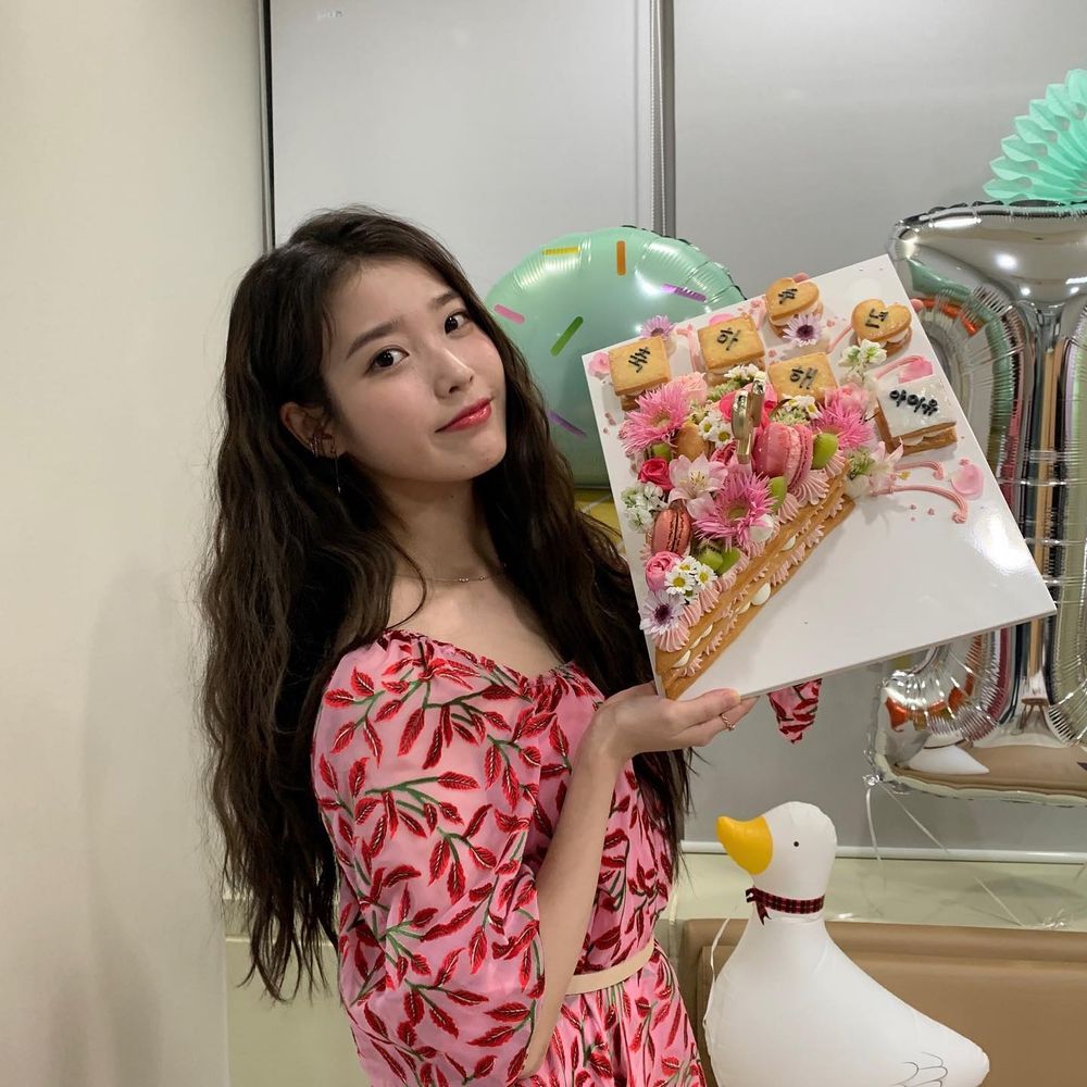 韓網熱議6位最適合「羊毛捲」的女偶像！Danielle混血臉完美駕馭，雨琦、Winter慵懶感十足！-6