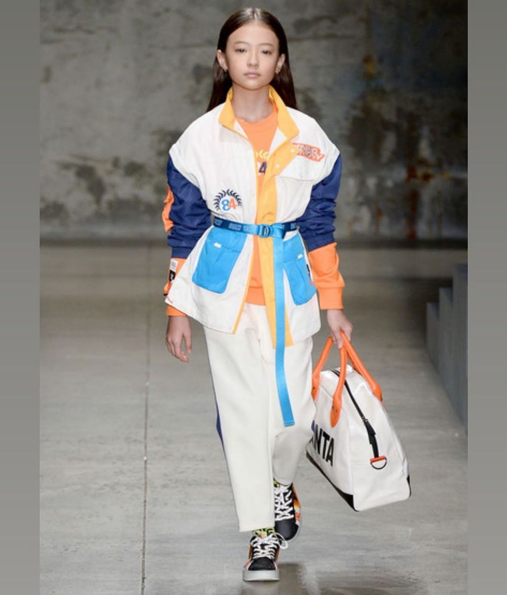 MEOVV第一個公布的成員是她！當年混血小Jennie長大了！成Rosé師妹、還是YG團寵？-10