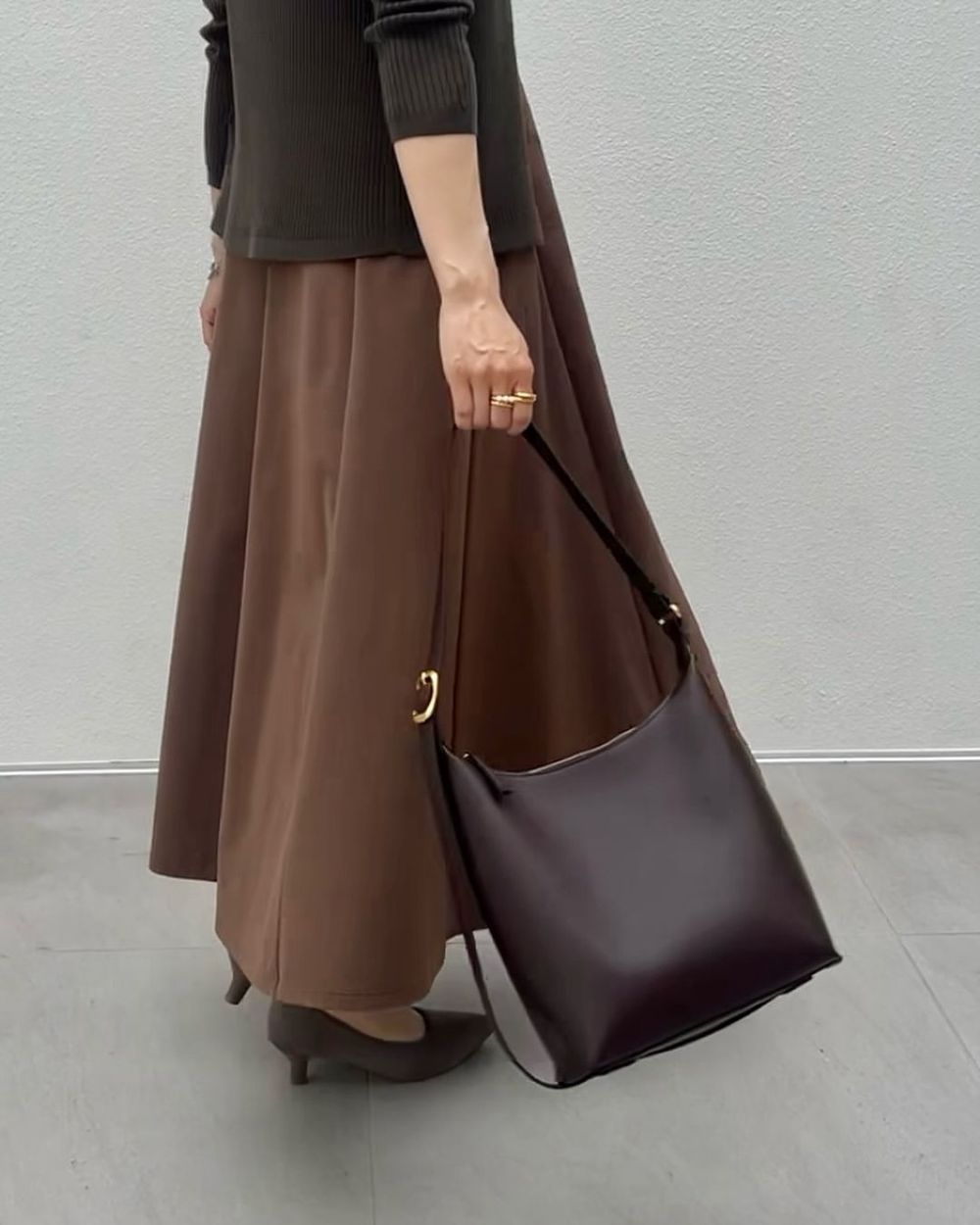 日本女生也買爆！2024下半UNIQLO十大必買清單！KAWS聯名、C系列性價比超高！-10