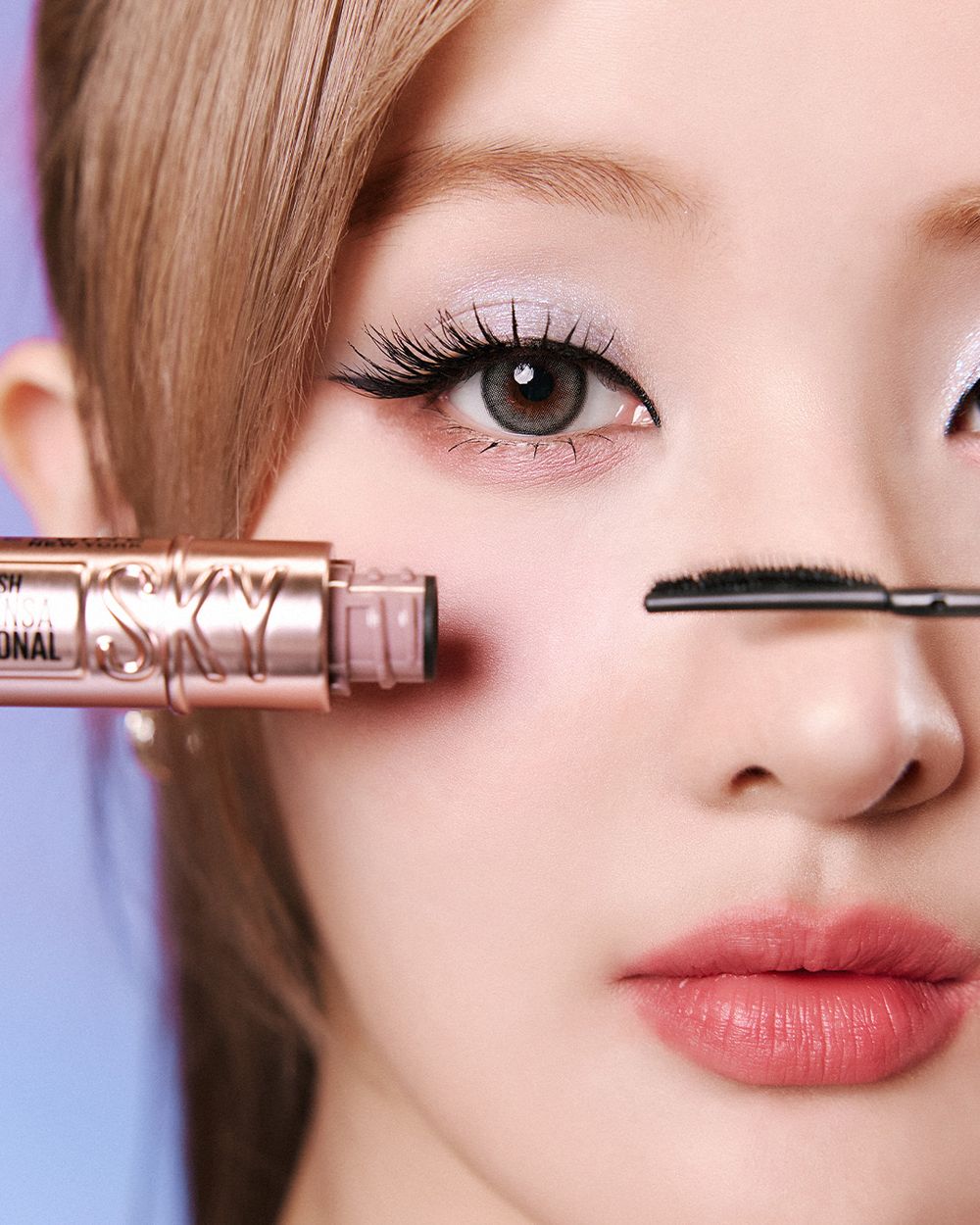 夏季眼妝不脫妝技巧！2024必入手控油睫毛膏、防水眼線液筆...，多「這步」再也不怕暈成熊貓眼！-4