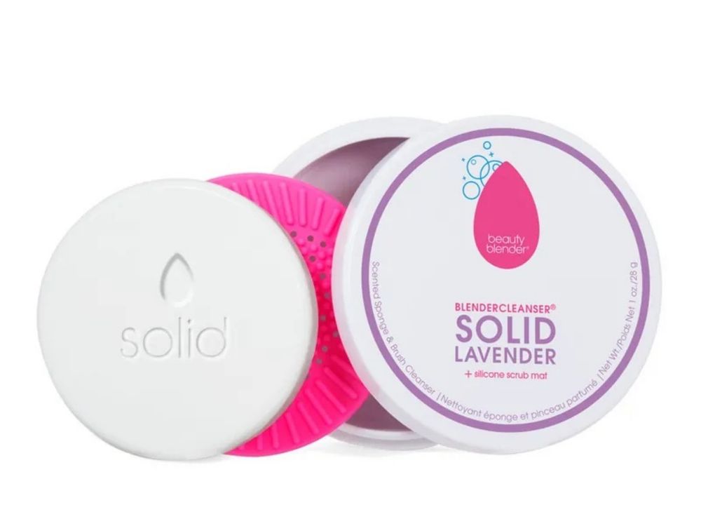  運動不脫妝的秘密武器！Beautyblender「水波紋美妝蛋」，越拍妝容越精緻服貼，滿額現折、再享小禮物！-6