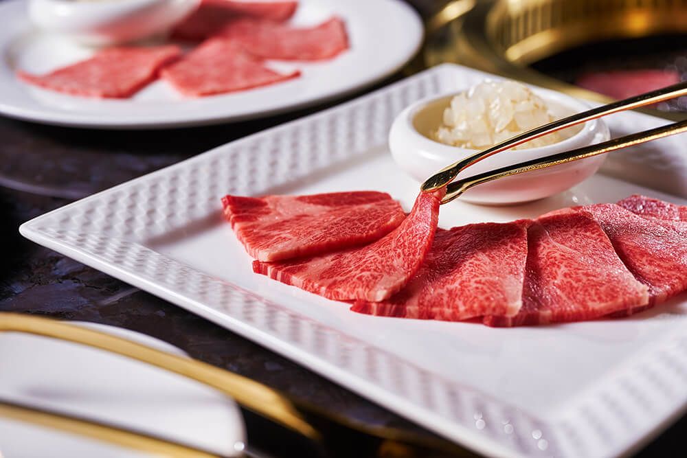 台北也吃得到屋馬燒肉了！屋馬燒肉聯手必勝客推「菲力牛排干貝比薩」、這天起全台正式開賣！-1
